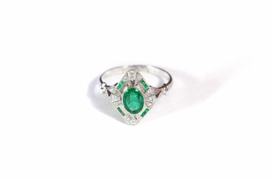 wedding emerald diamond ring in gold