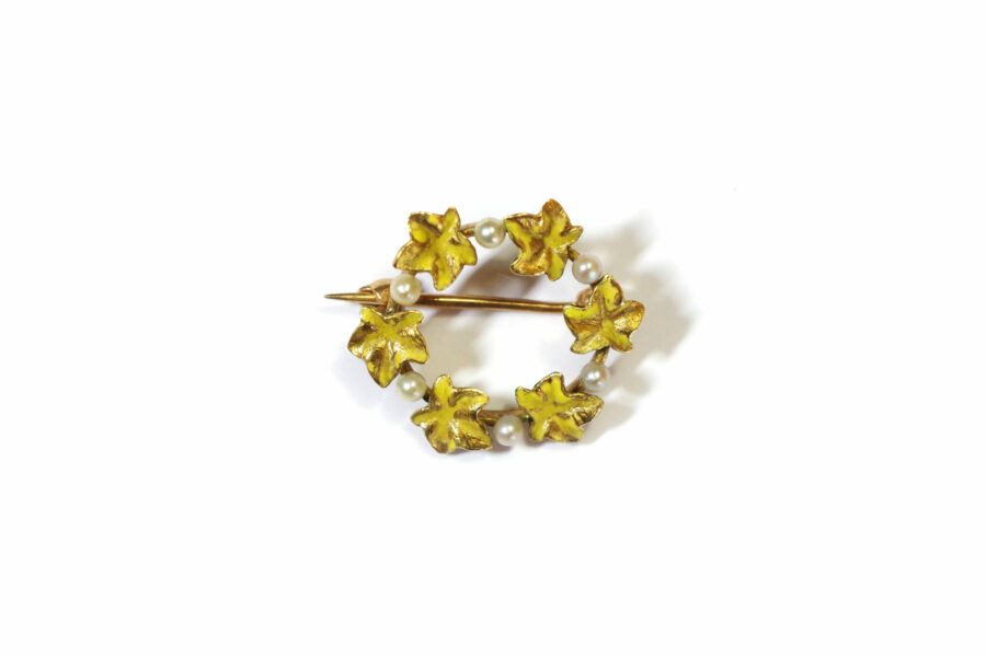 edwardian ivy gold brooch, enamelled in yellow
