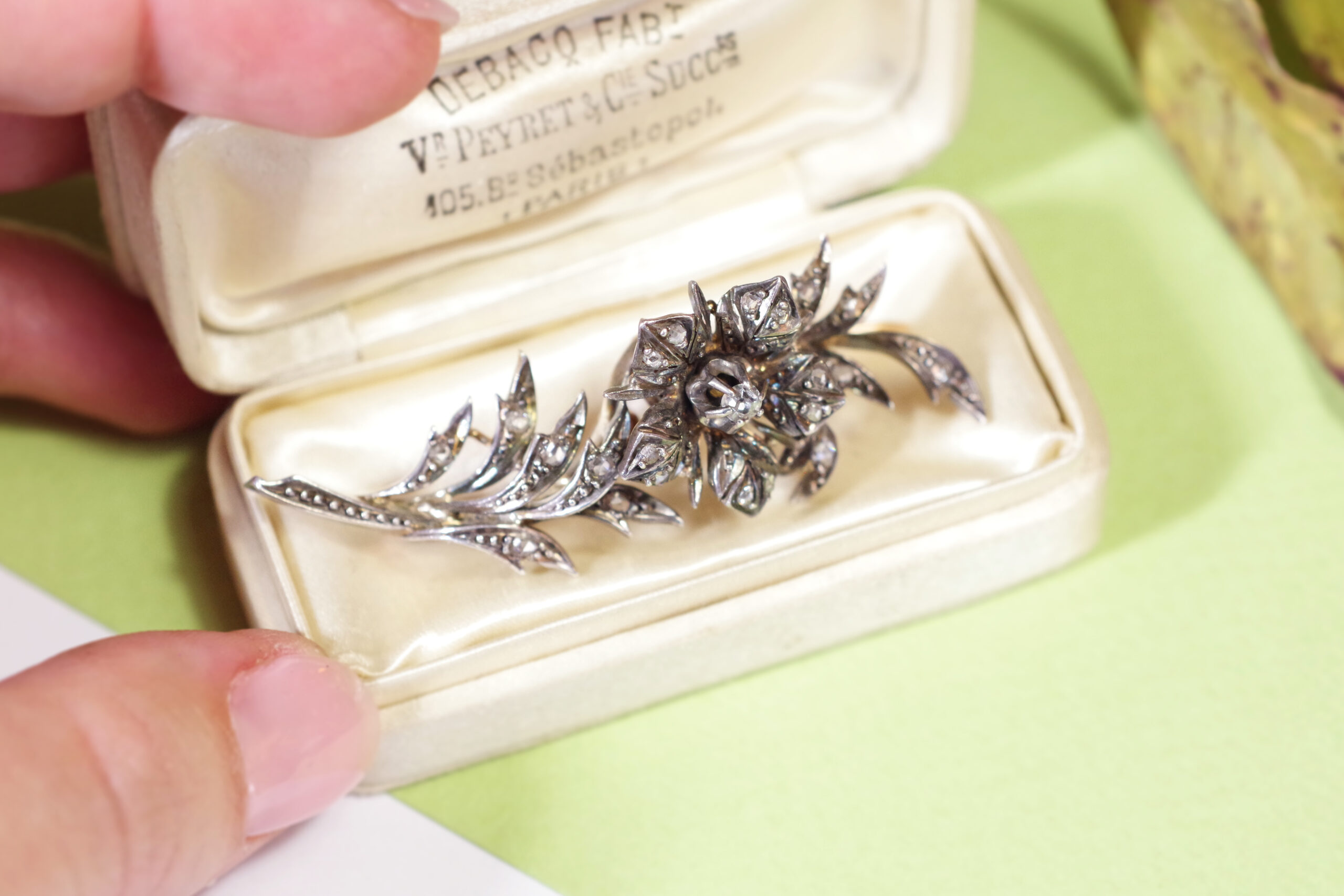 victorian diamond brooch tremblant