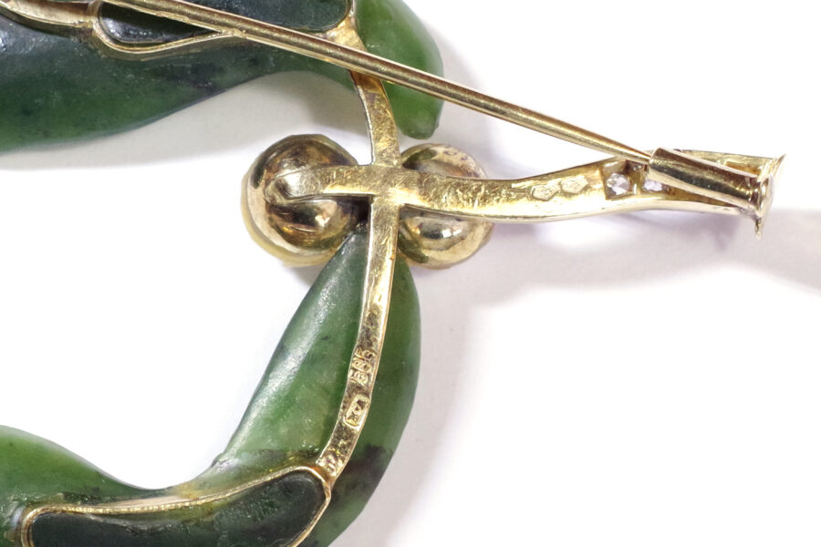misteltoe jade nephrite brooch in 14k gold
