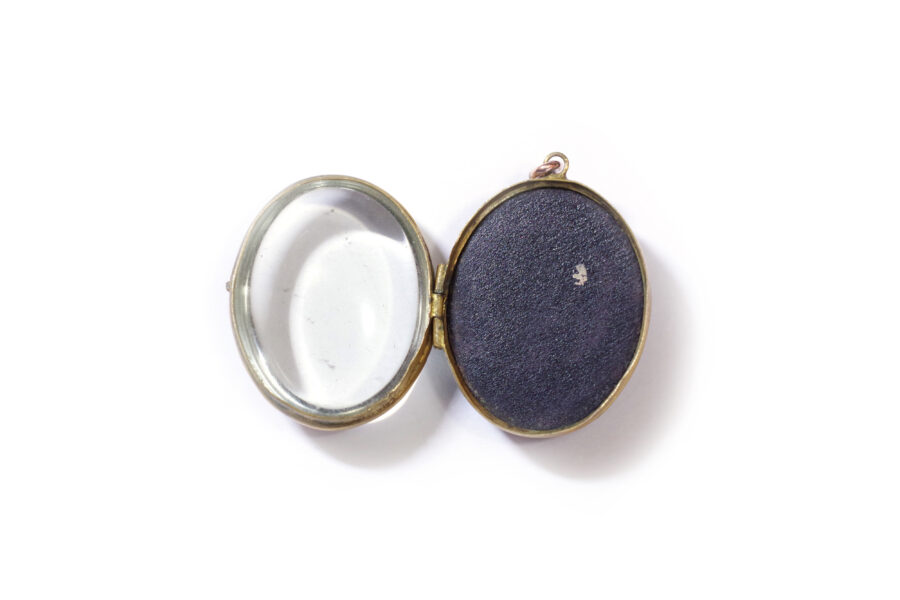 Victorian onyx glass locket pendant
