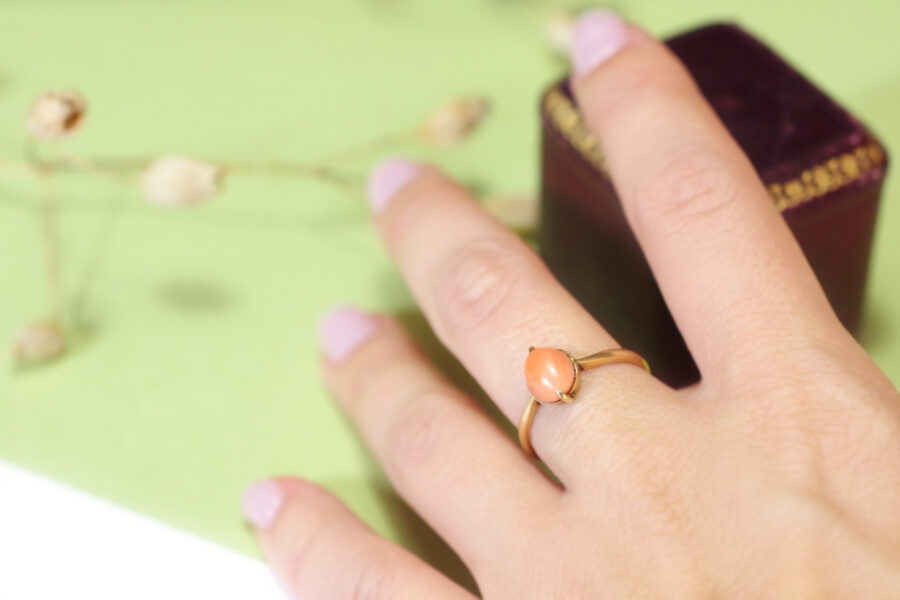 victorian coral ring in gold