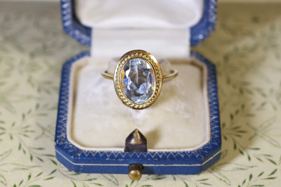 aquamarine gold ring