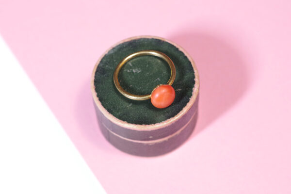 victorian coral ring in gold