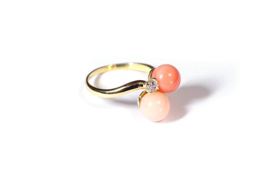 pre-owned pink coral diamond ring