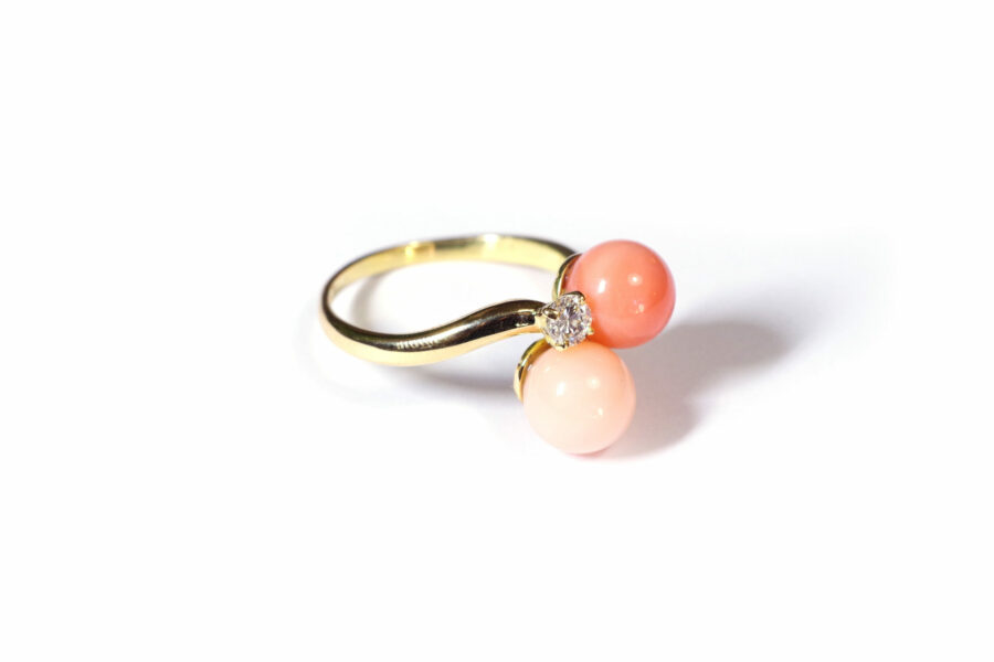 pre-owned pink coral diamond ring