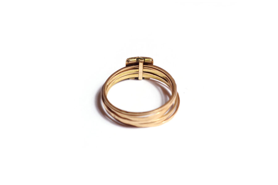 victorian semainier enamel ring in gold