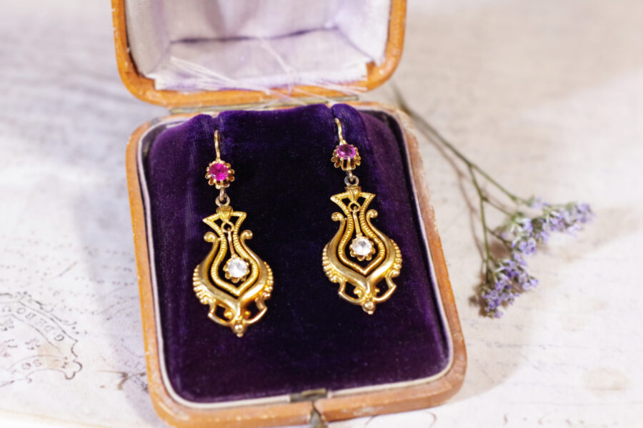 antique victorian garnet earrings in gold
