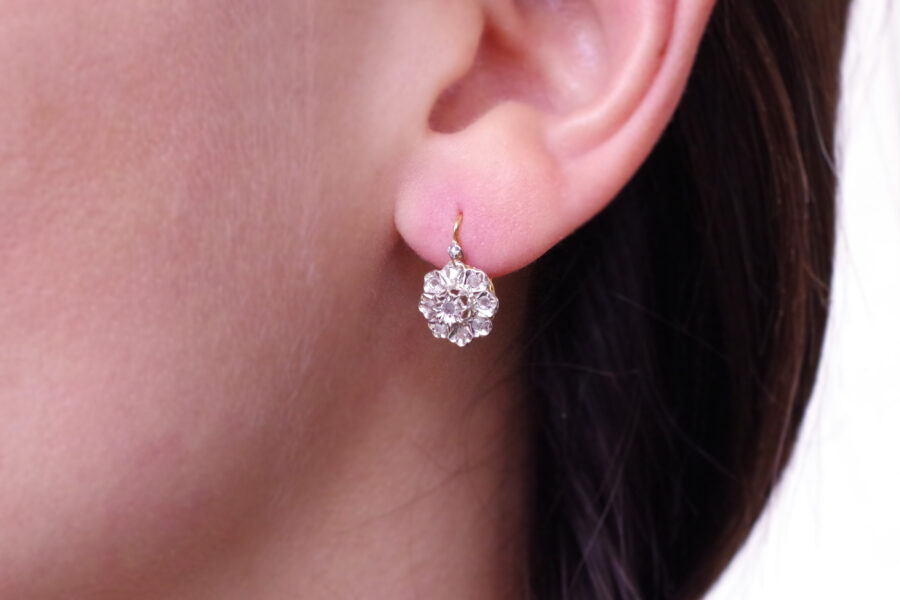boucles d'oreille anciennes platine et diamants