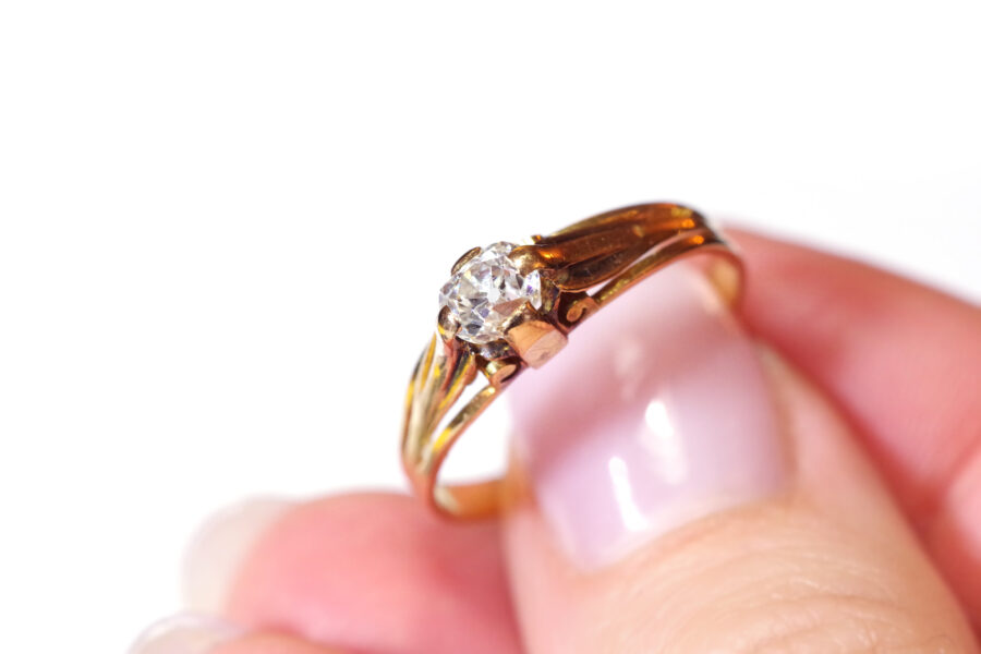 antique wedding ring diamond