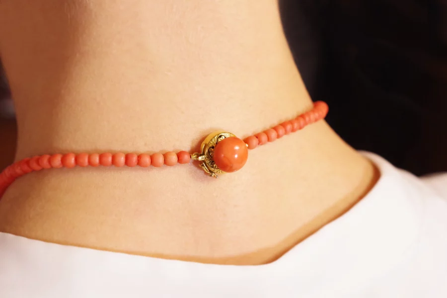 gold clasp coral beads necklace