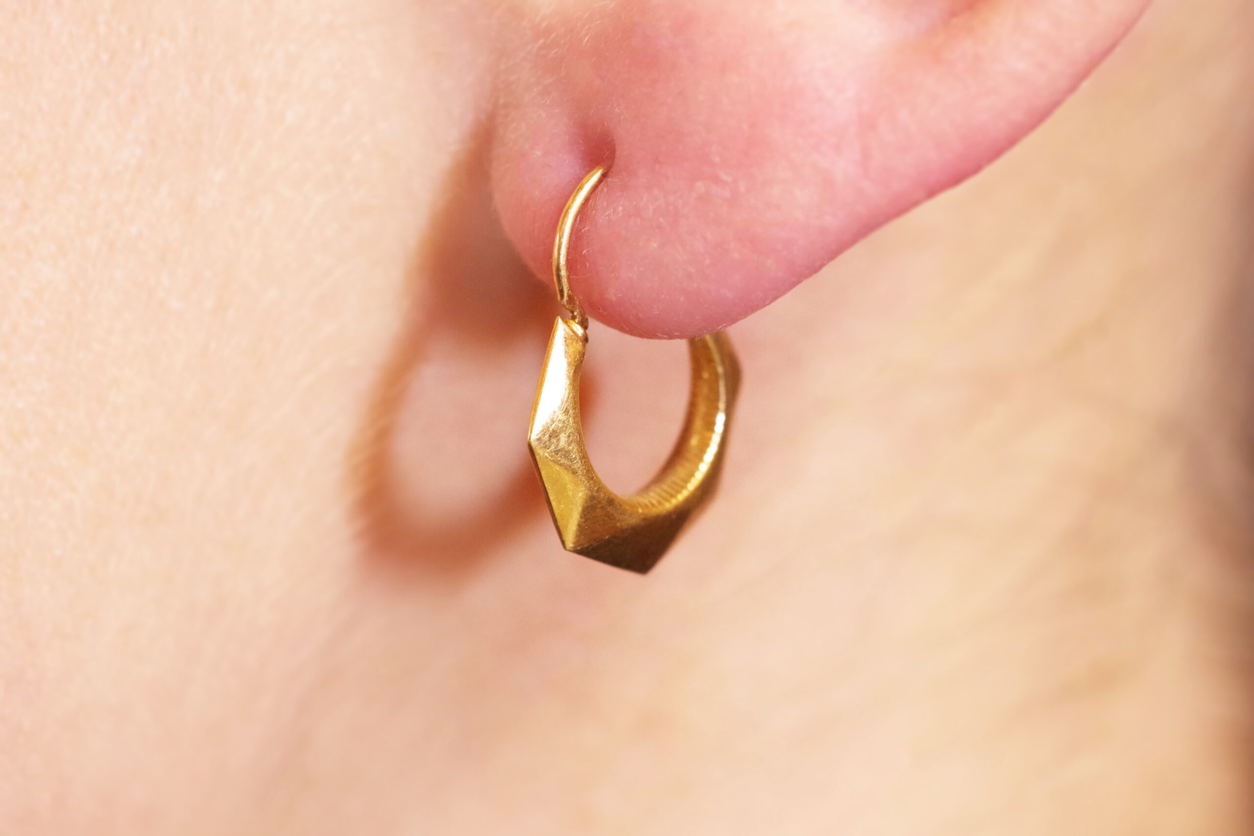 antique gold hoop earrings
