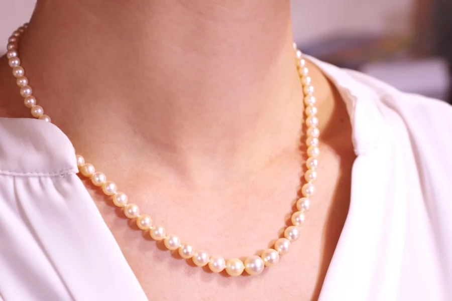 collier de perles ancien en or