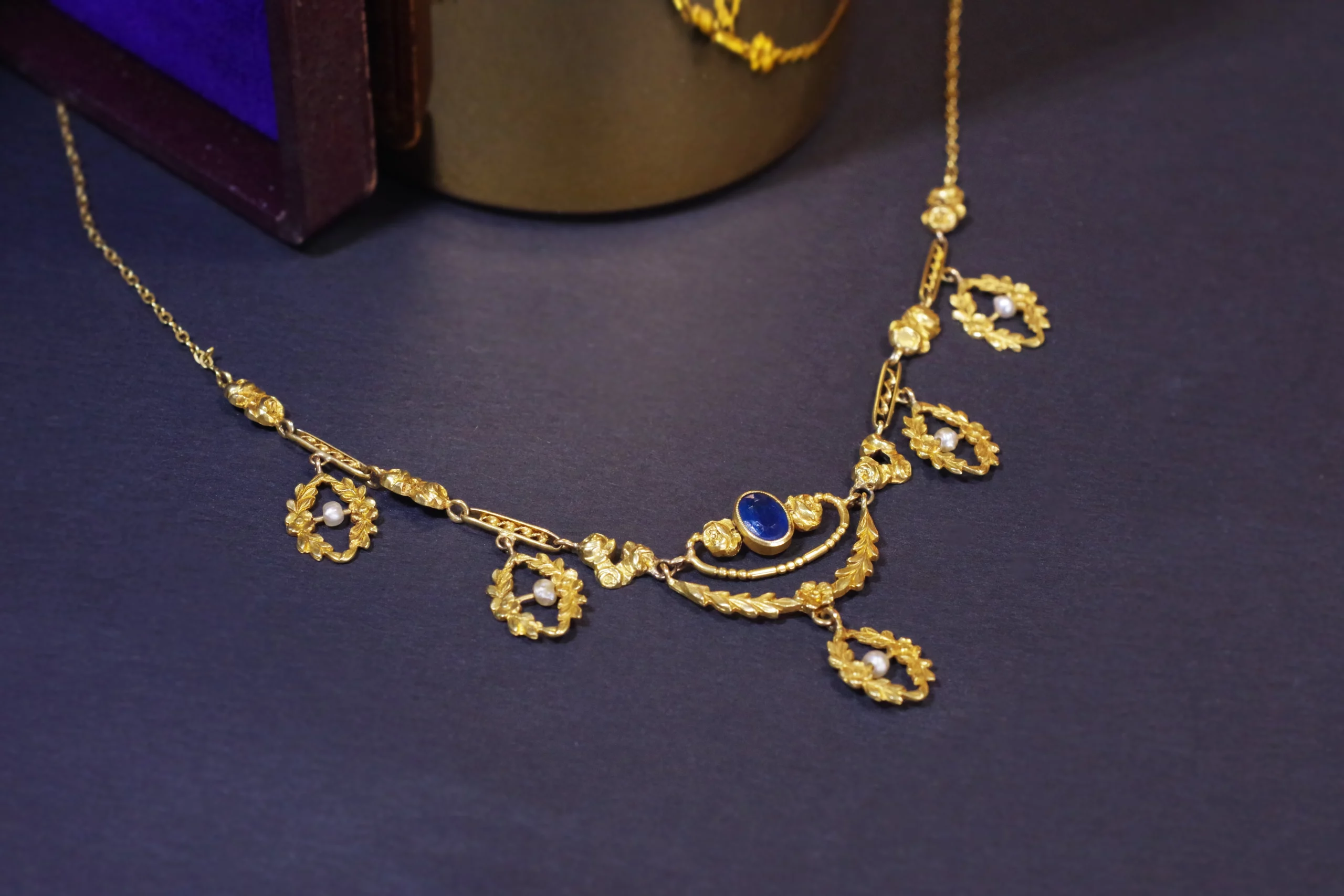 antique drapery necklace in gold