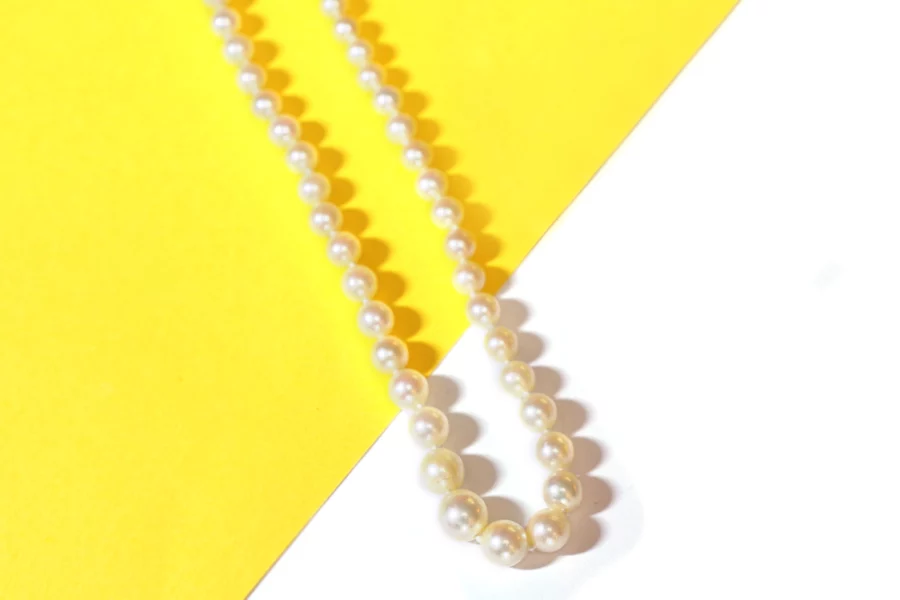 collier ancien de perles de culture