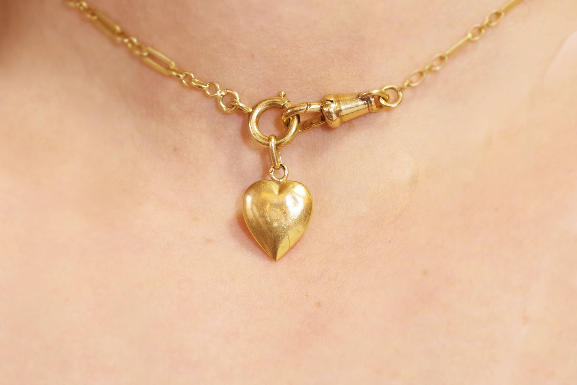 vintage heart shape pendant