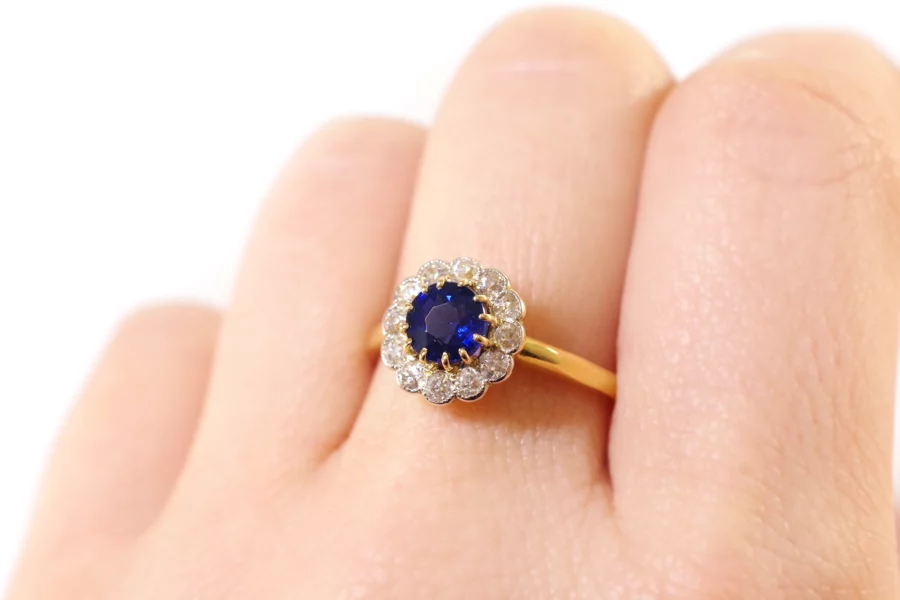 sapphire diamond wedding ring