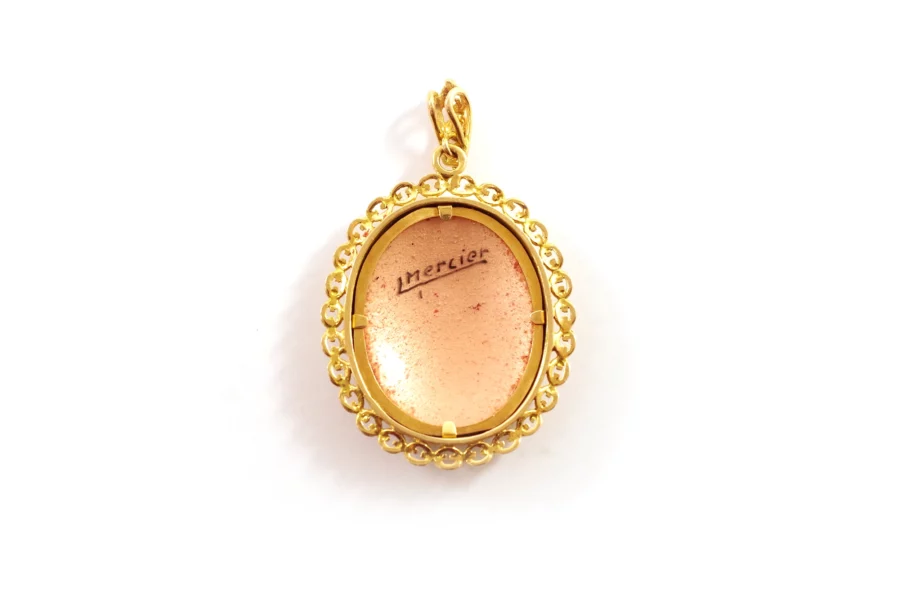 Limoges enamel pendant in gold
