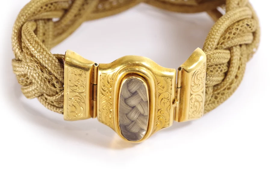 bracelet ancien bijou de sentiment