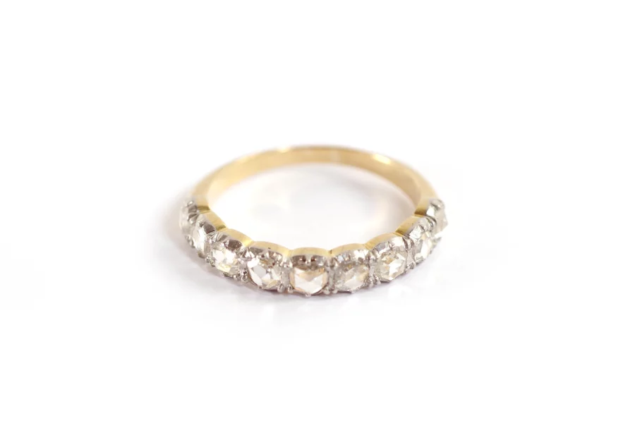 antique wedding diamond ring in platinum