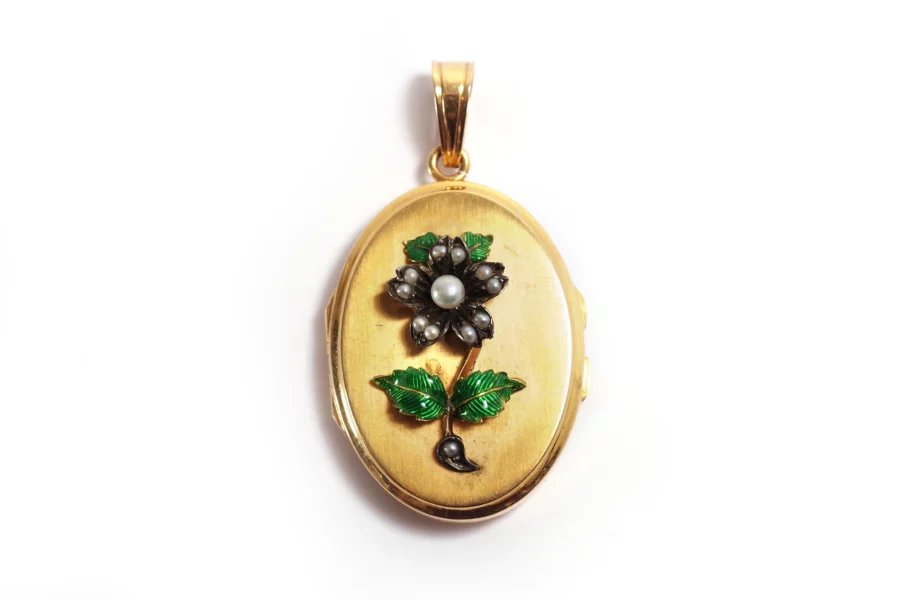 Antique gold locket pendant