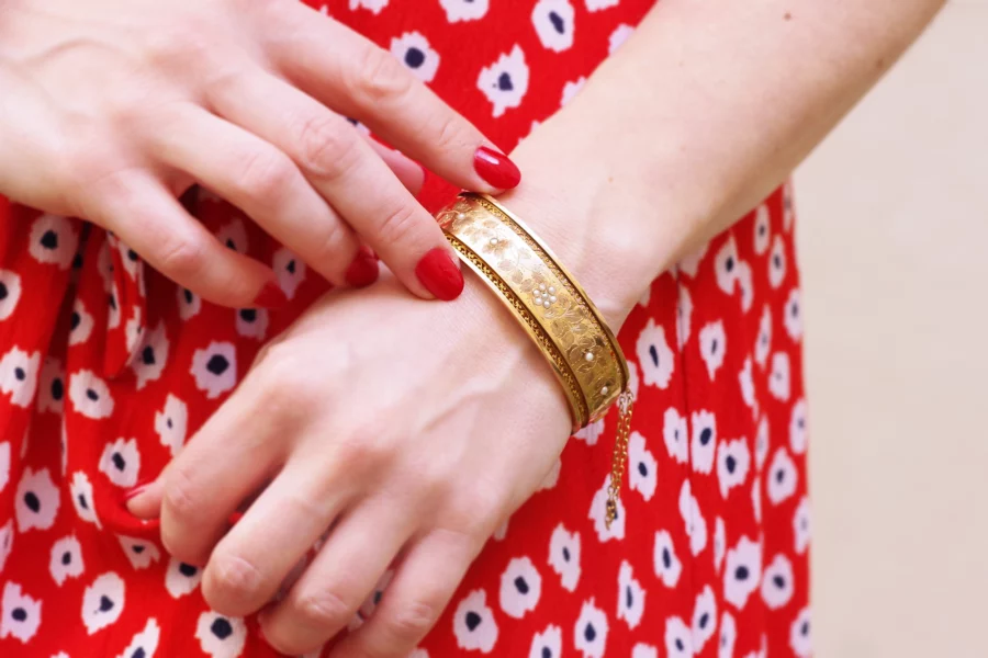 pearl gold cut bracelet
