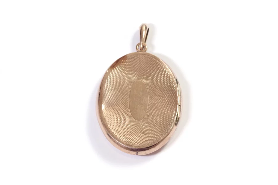 9k gold enamel locket pendant