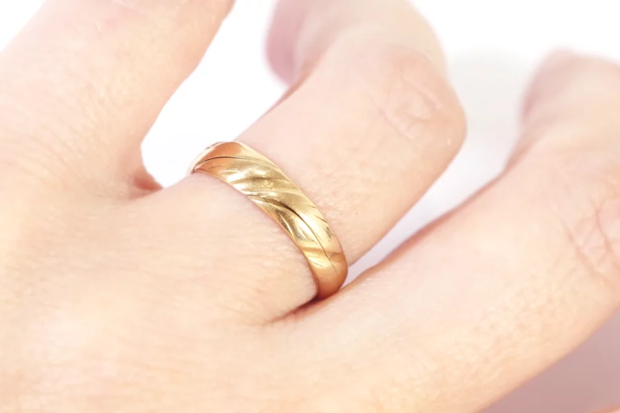 Antique wedding gimmel ring in gold