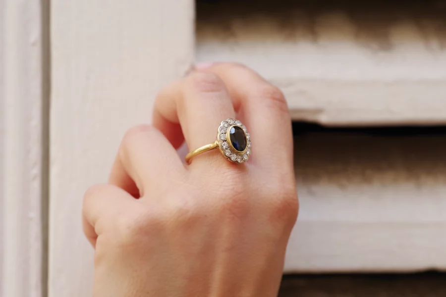 sapphire diamond wedding ring