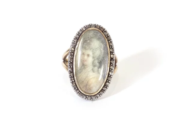 lady portrait diamond ring in gold and silver