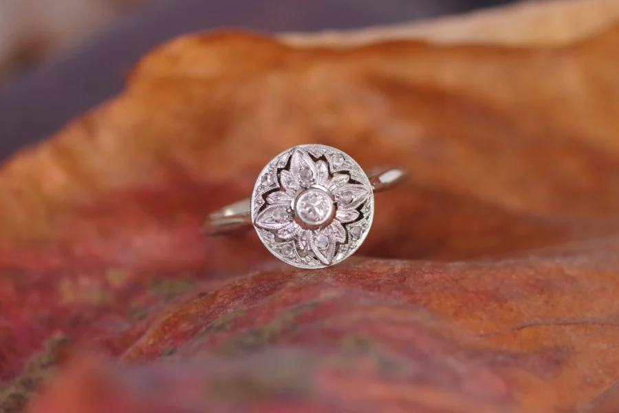 Diamond art deco wedding ring