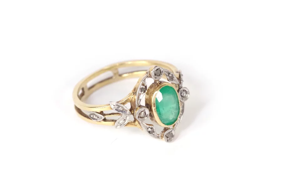 Antique emerald diamond ring