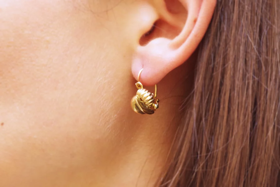 18k gold earrings