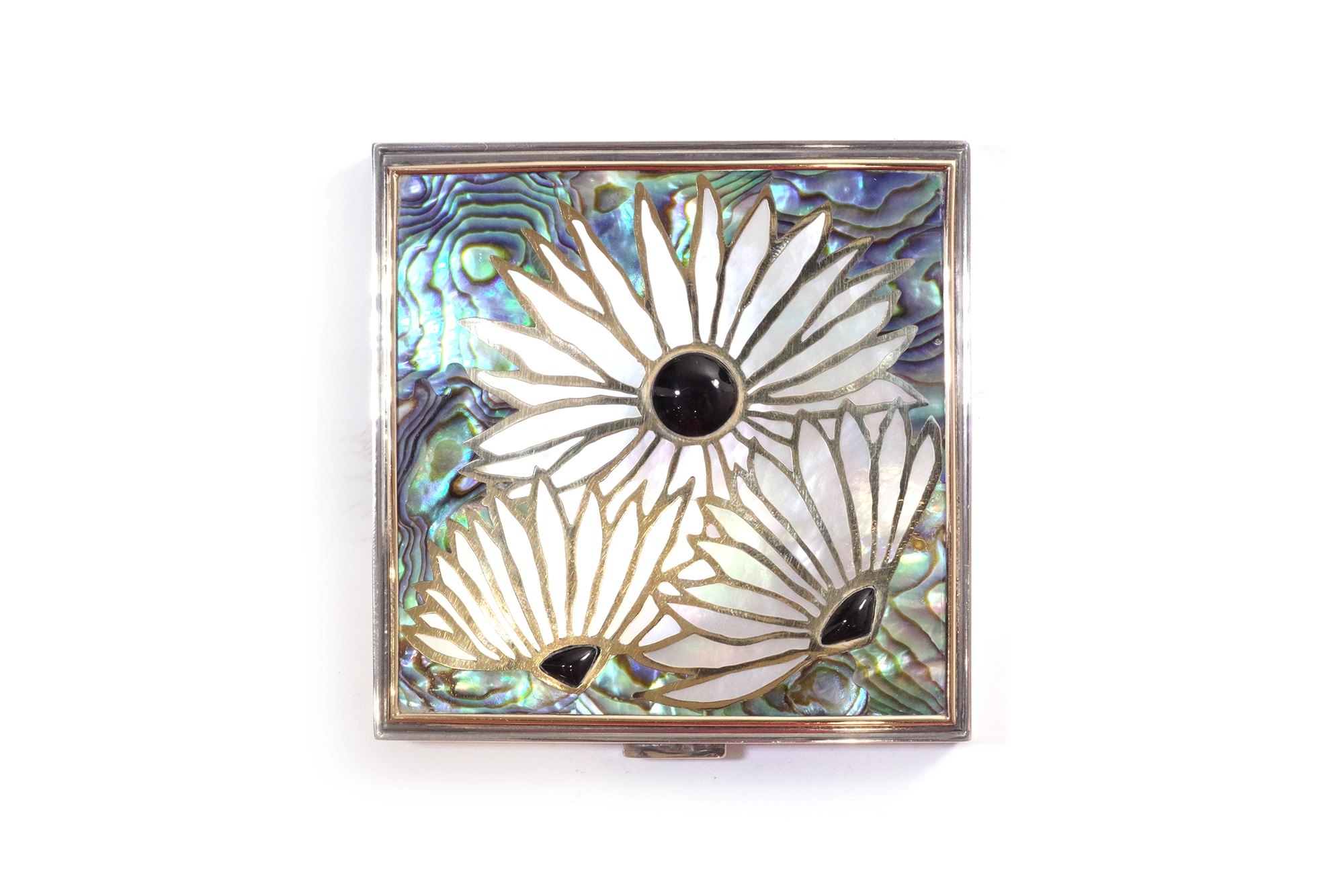 Flower mother of pearl powder case