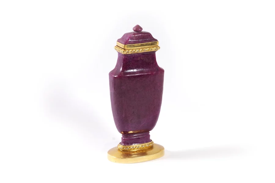 objet décoratif urne vase ancien