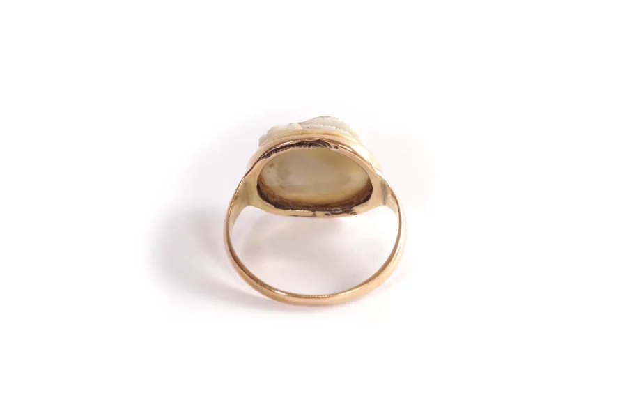 Antique ram cameo ring in gold