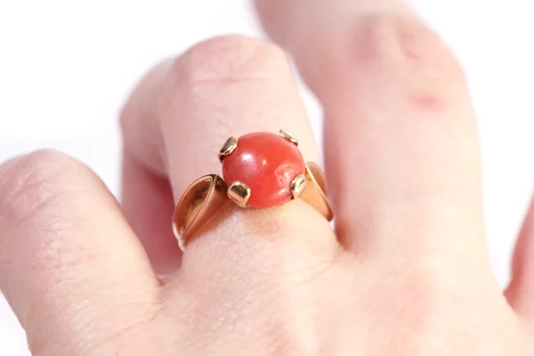 cabochon coral ring in gold
