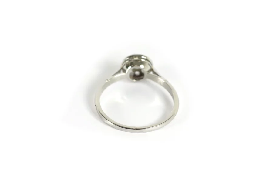 diamond wedding ring in platinum
