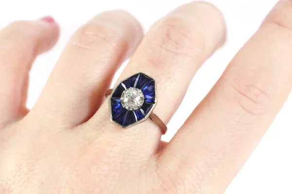 Diamond sapphire wedding ring