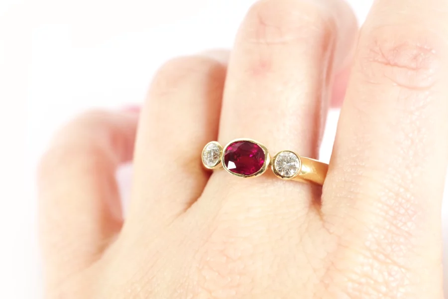 Vintage ruby diamond ring in gold