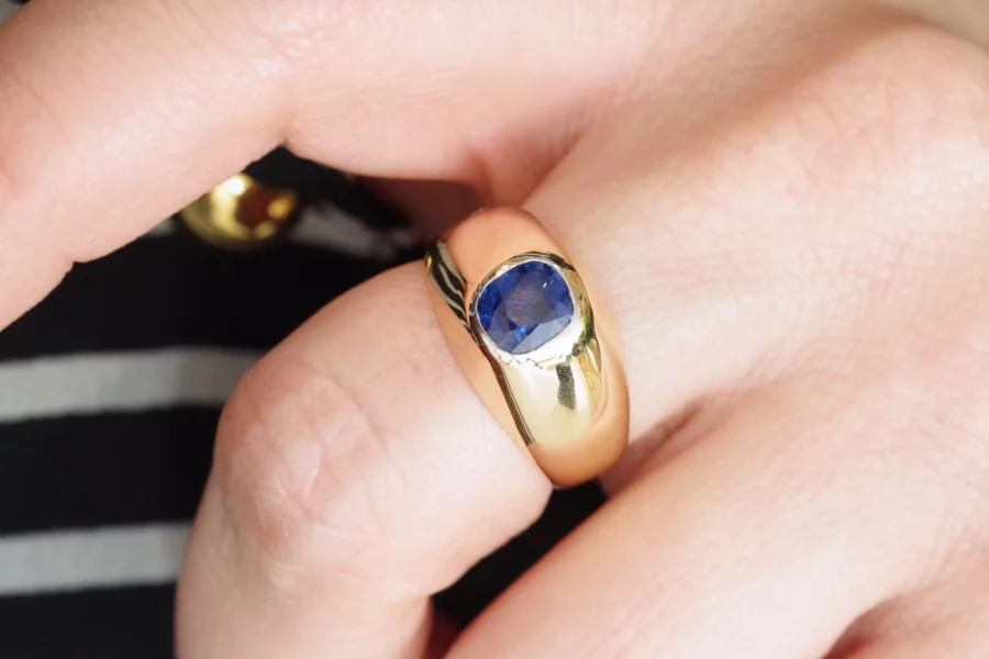 gypsy sapphire ring in gold