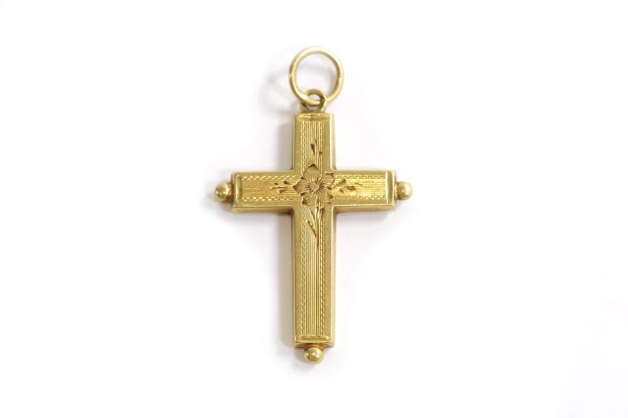 edwardian cross pendant in gold