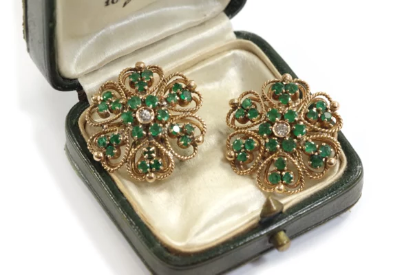 vintage emerald clip earrings