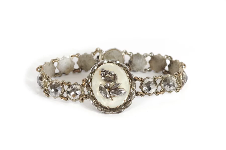 antique flower steel bracelet