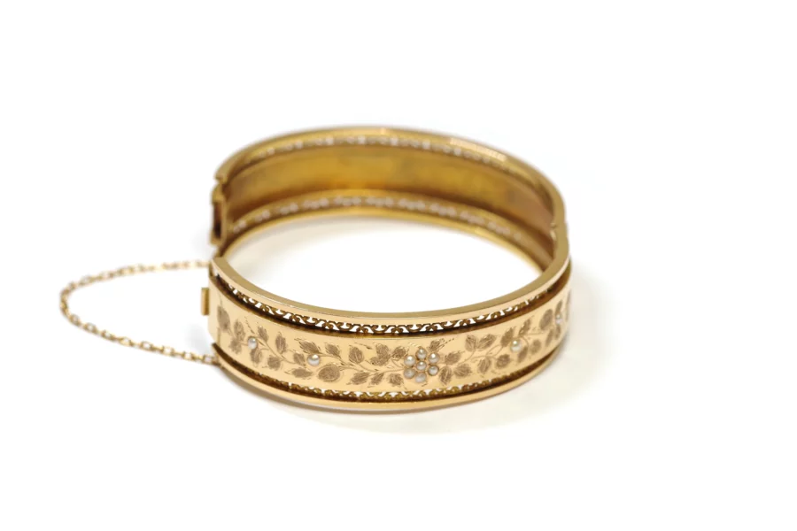 Antique flower gold bracelet