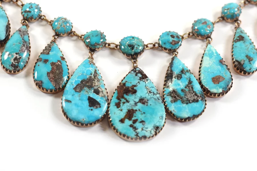 collier draperie turquoise russie