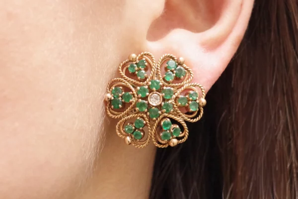 pre owned emerald gold earrings