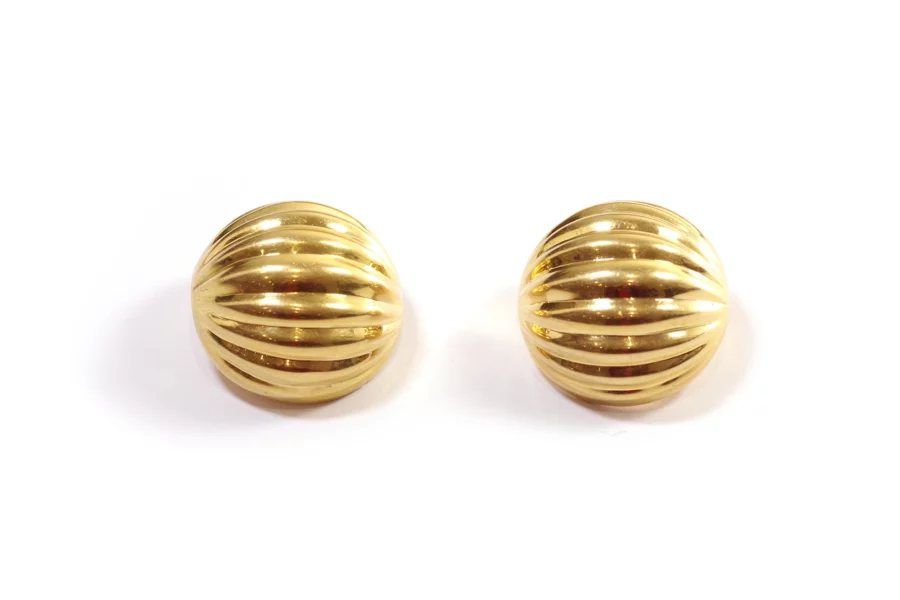 Gold vintage earrings