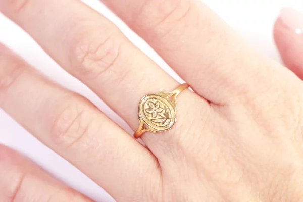 antique gold flower ring