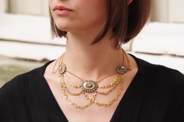 Antique gold drapery necklace